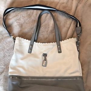 Jessica Simpson tote